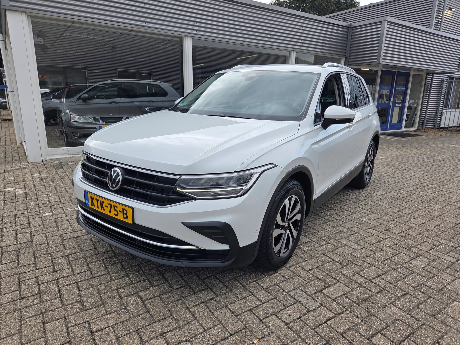 Volkswagen Tiguan (2021) — foto 1