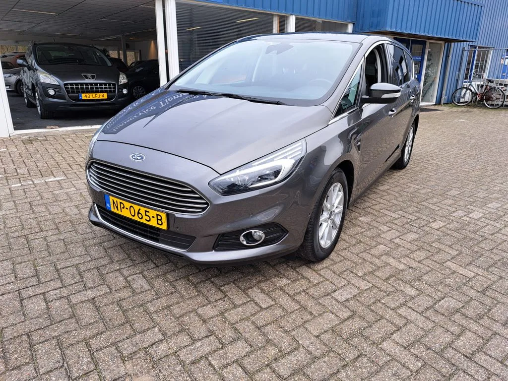 Ford S-Max (2017) — foto 1