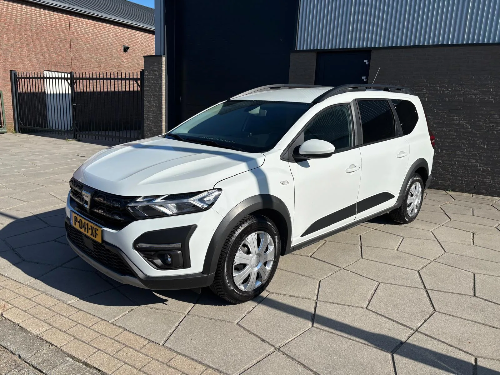 Dacia Jogger (2022) — foto 1
