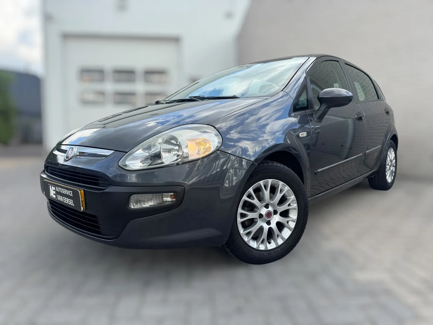 Fiat Punto (2010) — foto 1