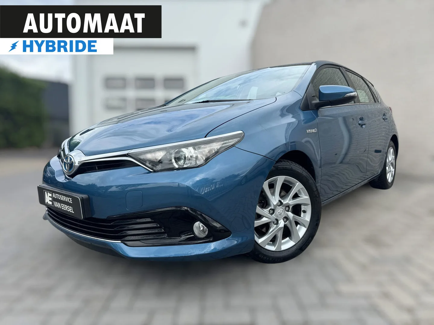 Toyota Auris (2015) — foto 1