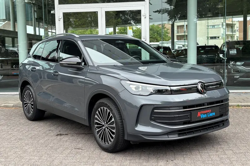 Volkswagen Tiguan (2025)