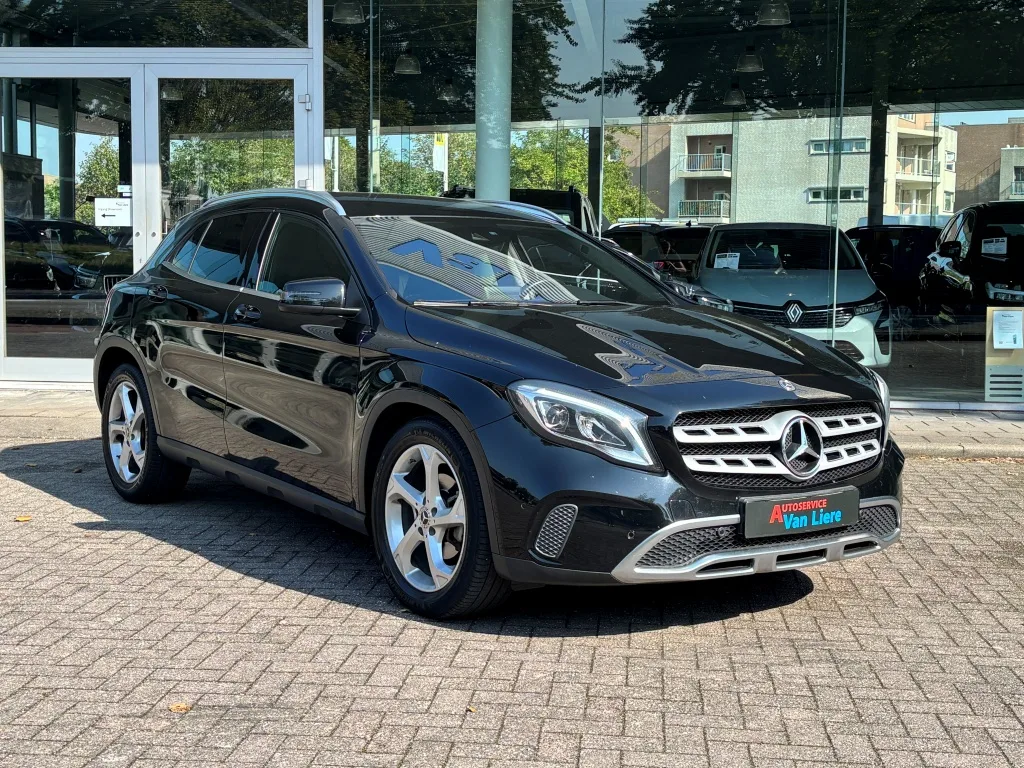 Mercedes-Benz GLA-Klasse (2018) — foto 1