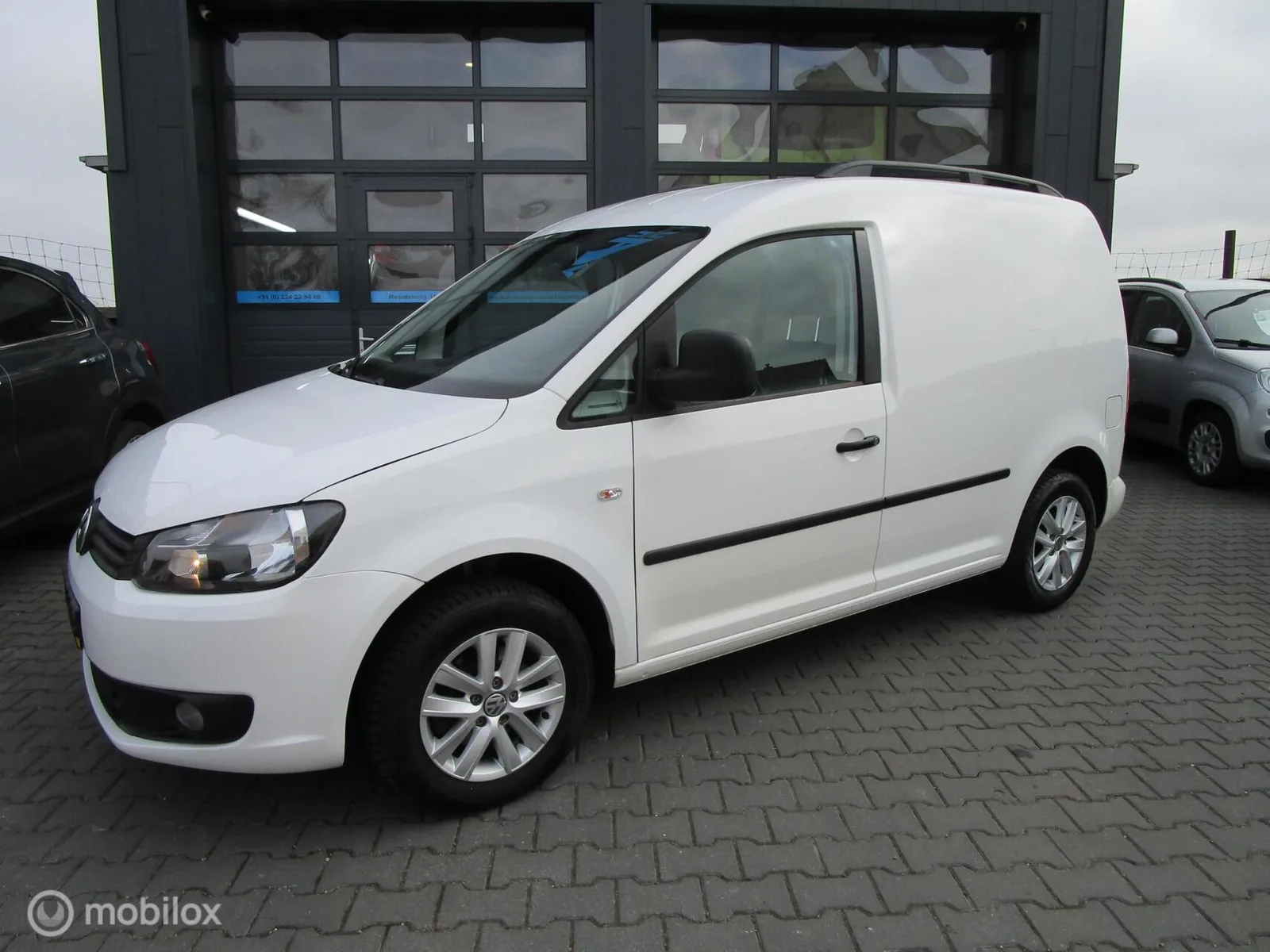 Volkswagen Caddy (2011) — foto 1
