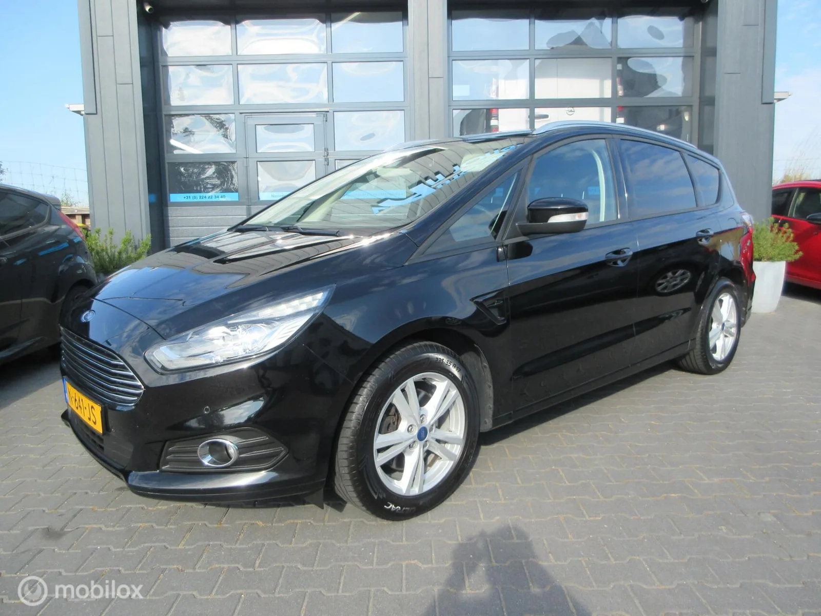 Ford S-Max (2017) — foto 1