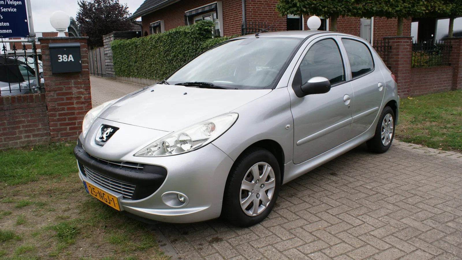 Peugeot 206+ (2010) — foto 1