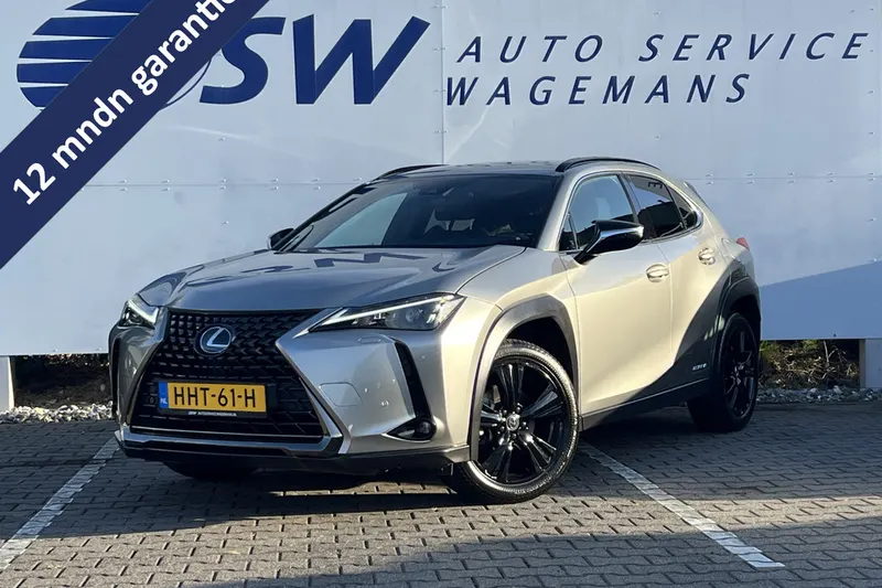 Lexus UX (2021)