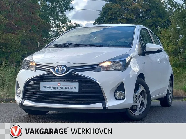 Toyota Yaris (2016) — foto 1