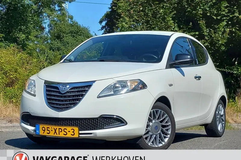 Lancia Ypsilon (2012)