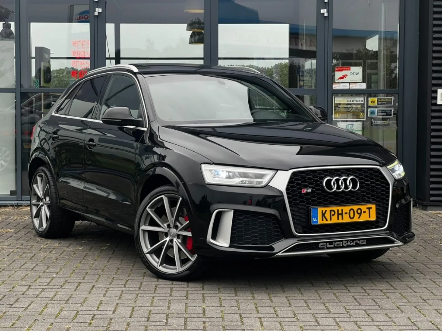 Audi RS Q3 (2016) — foto 1
