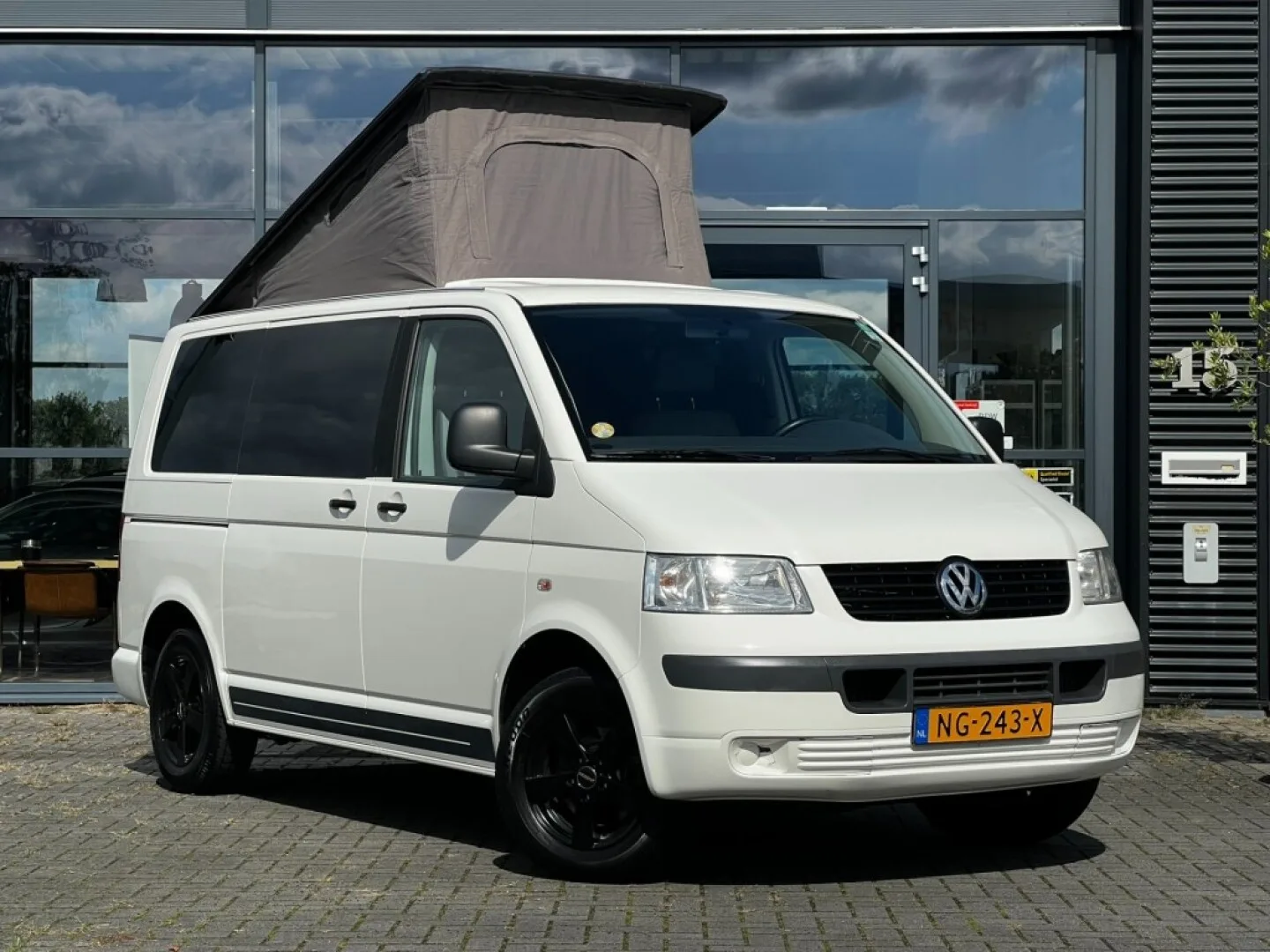 Volkswagen Transporter (2009) — foto 1