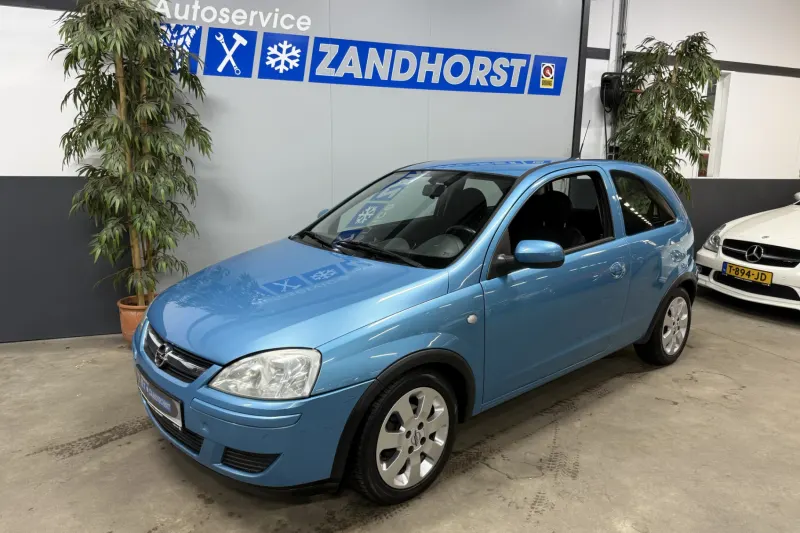 Opel Corsa (2004)