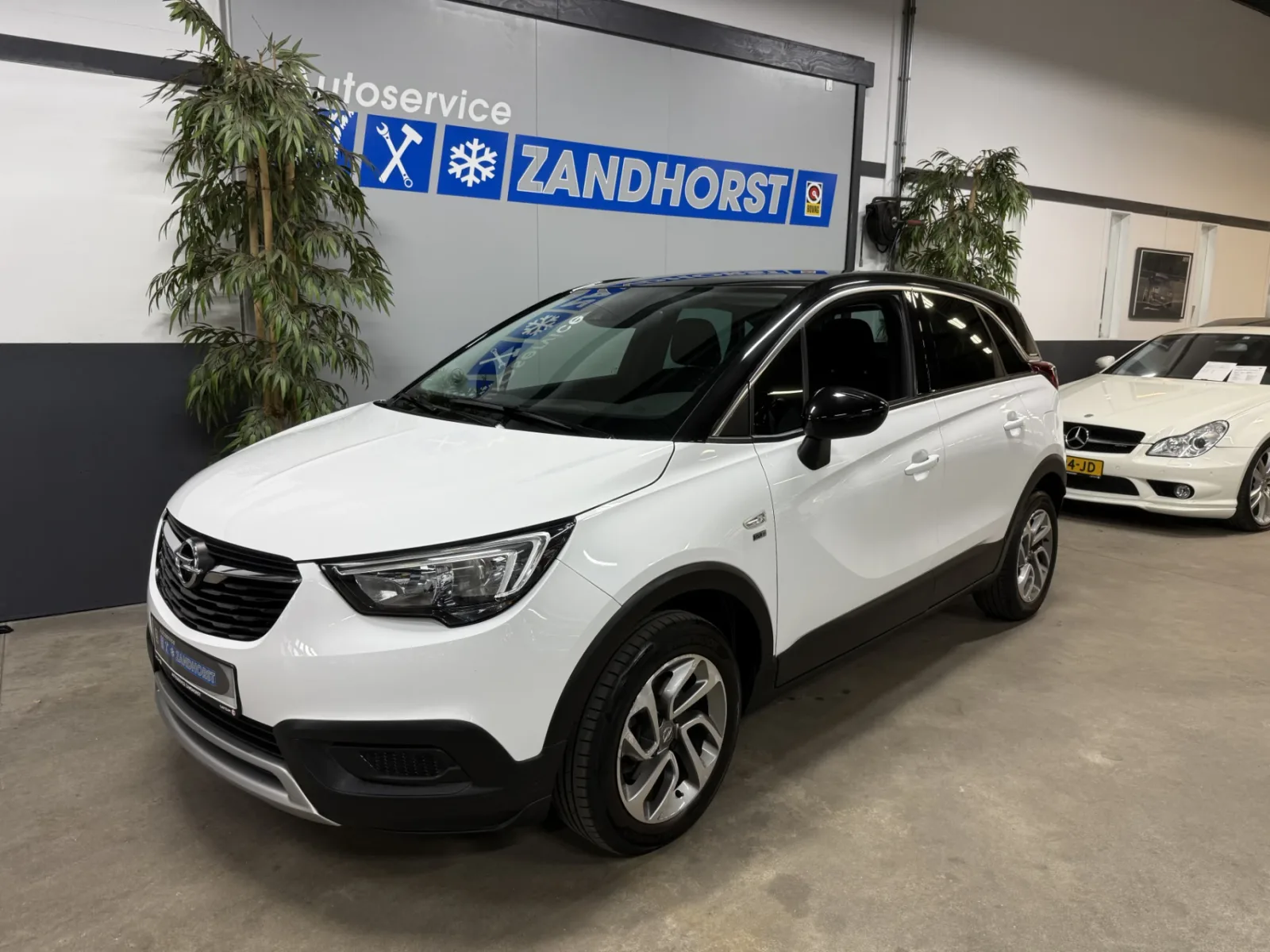 Opel Crossland (2019) — foto 1