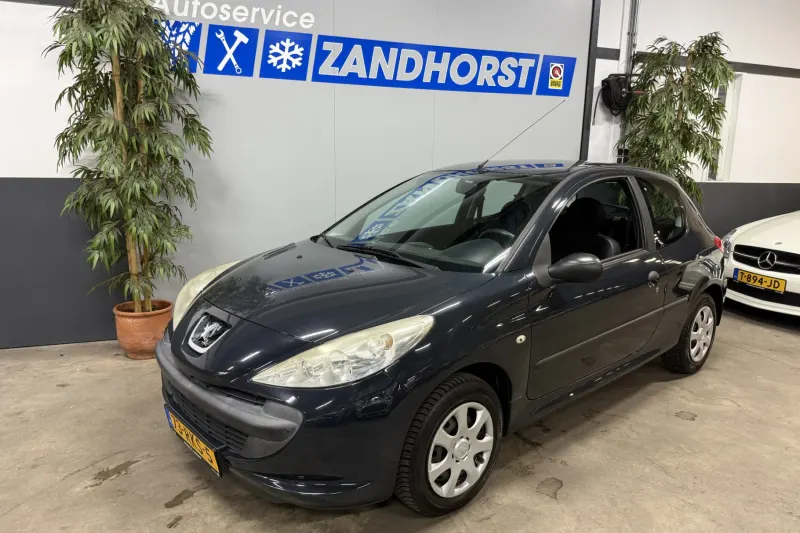 Peugeot 206+ (2011)