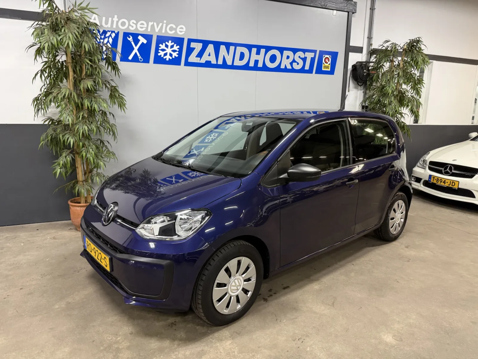 Volkswagen Up! (2017) — foto 1