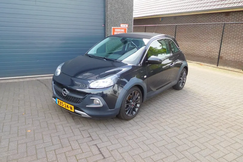 Opel Adam (2015)