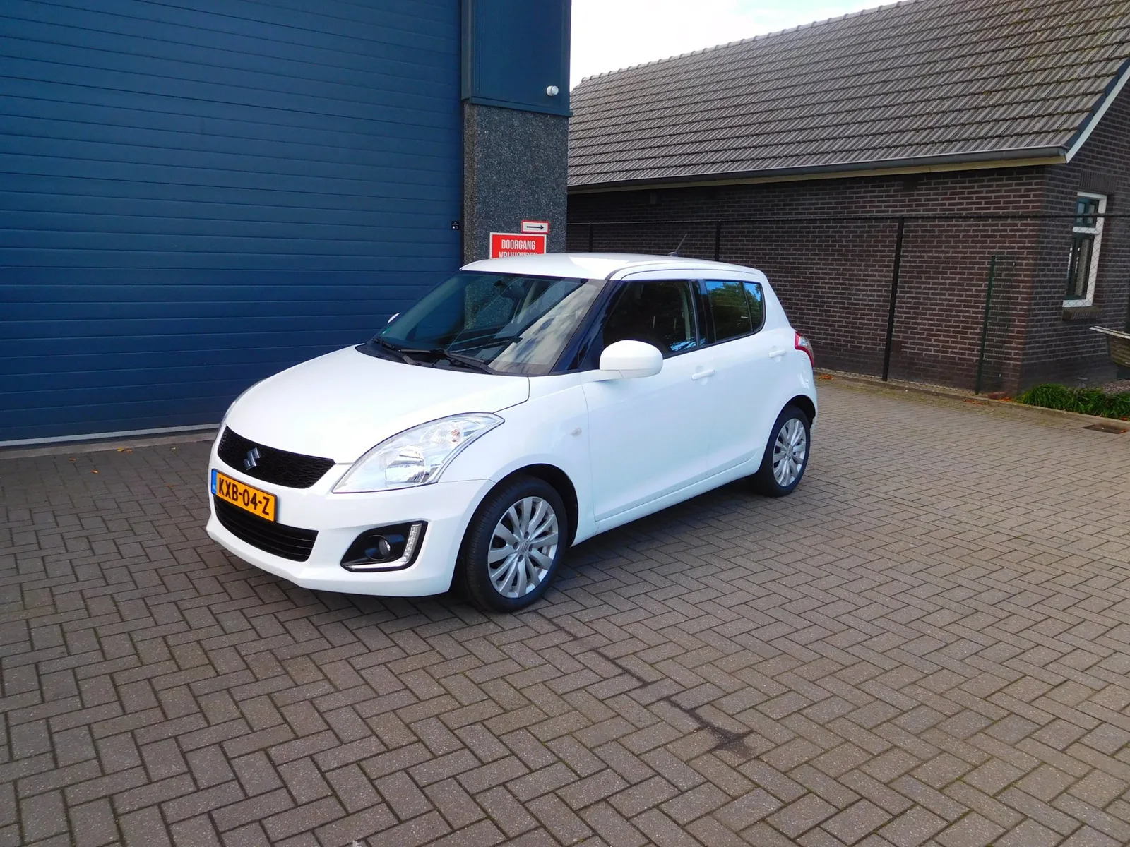 Suzuki Swift (2016) — foto 1