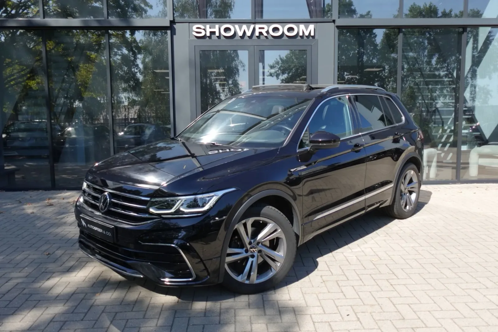 Volkswagen Tiguan (2021) — foto 1