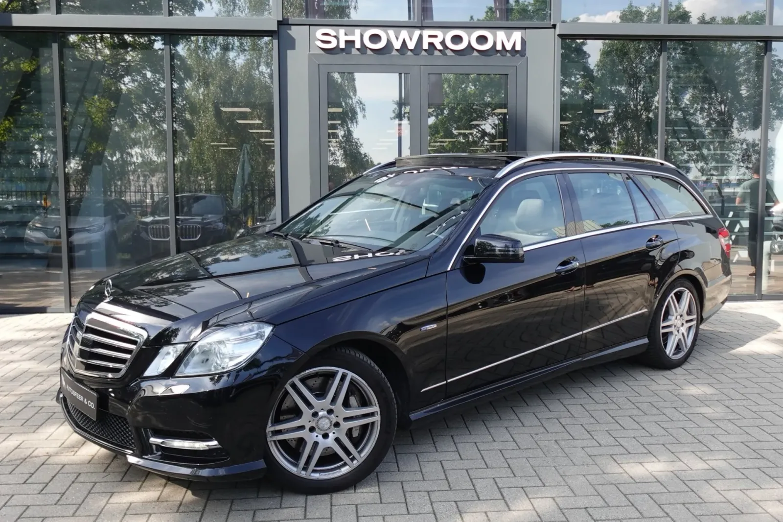Mercedes-Benz E-Klasse (2011) — foto 1