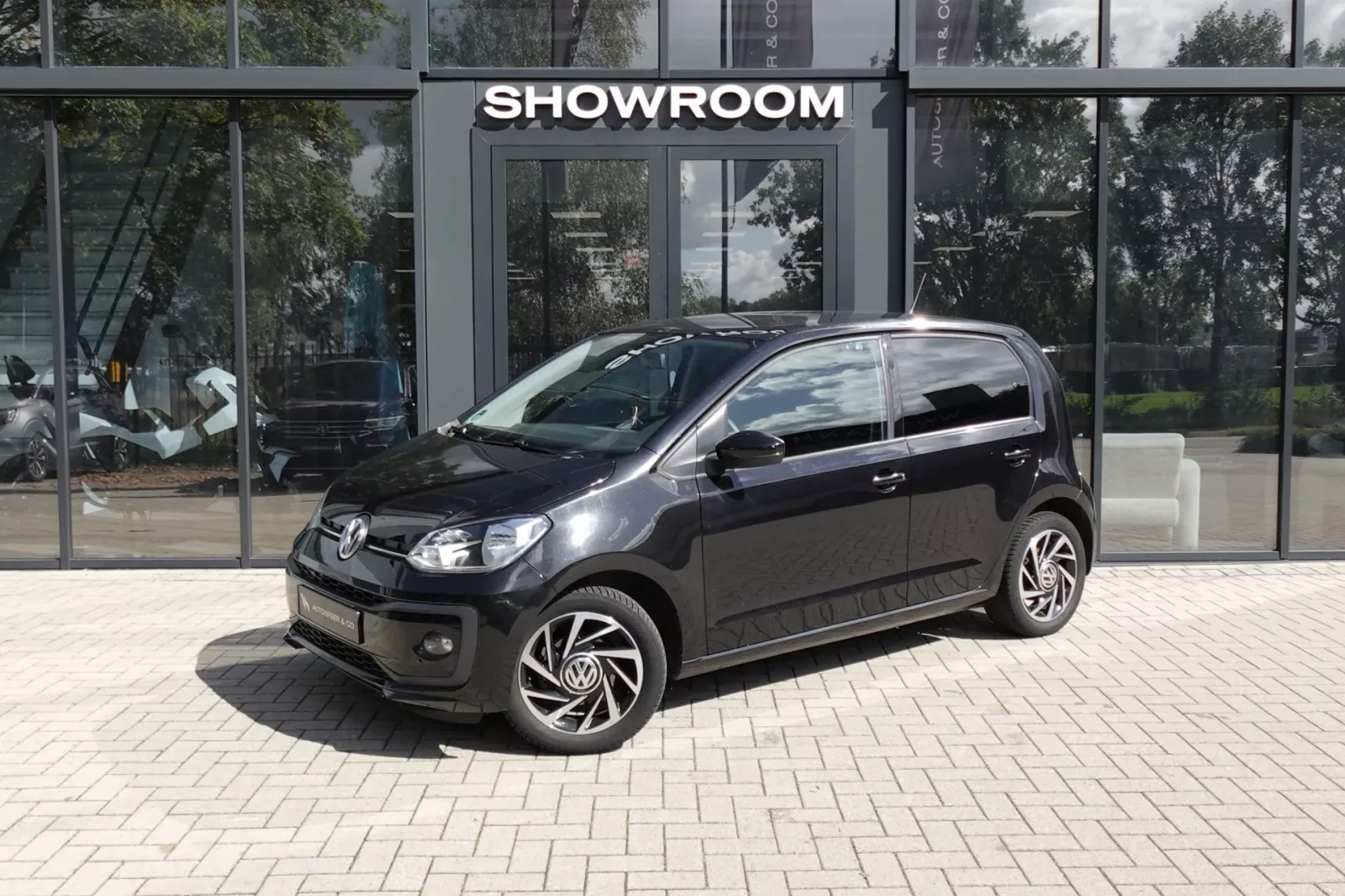 Volkswagen Up! (2018) — foto 1