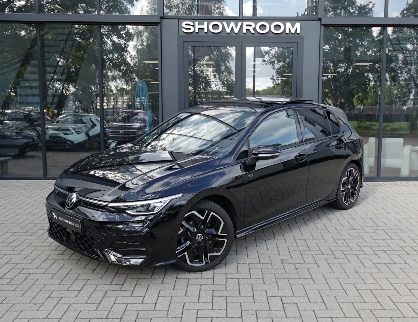 Volkswagen Golf (2025) — foto 1