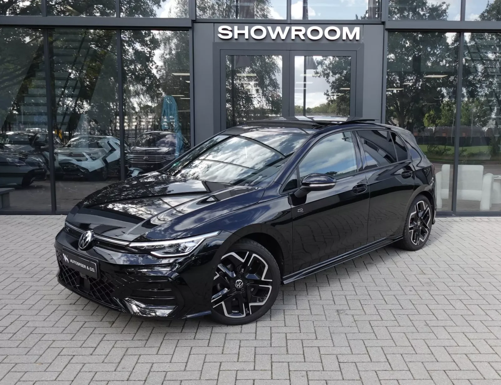 Volkswagen Golf (2025) — foto 1