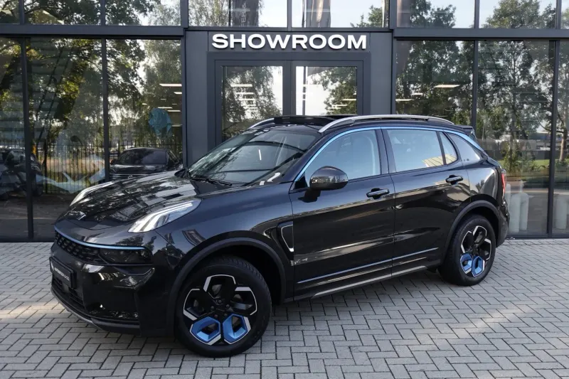 Lynk & Co 01 (2022)