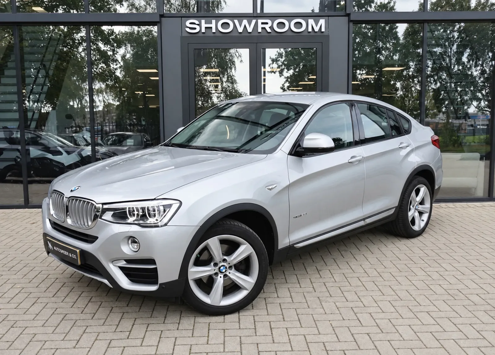 BMW X4 (2015) — foto 1