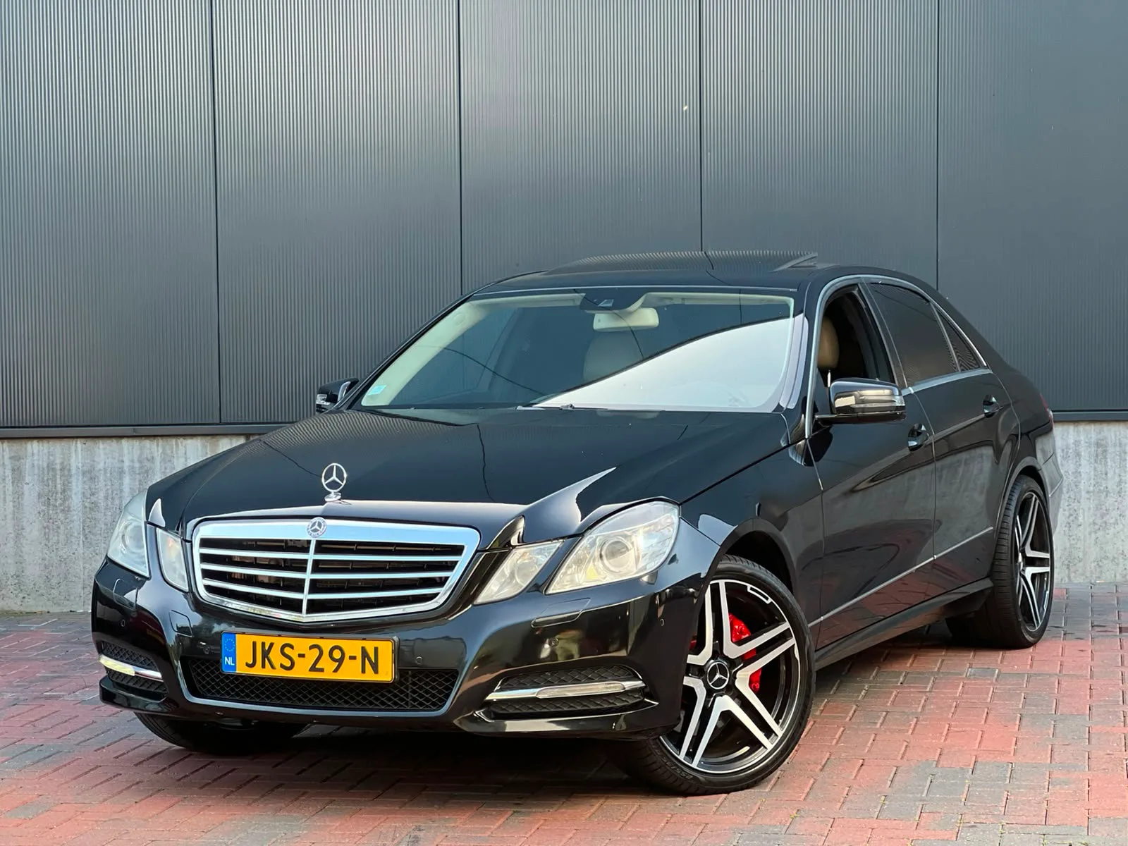 Mercedes-Benz E-Klasse (2011) — foto 1