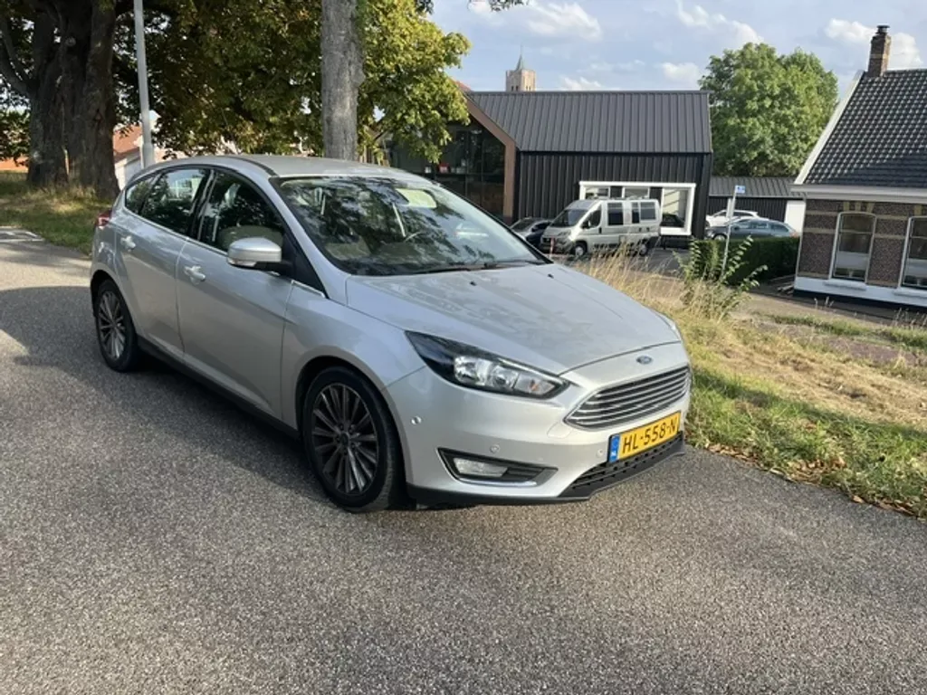 Ford Focus (2015) — foto 1