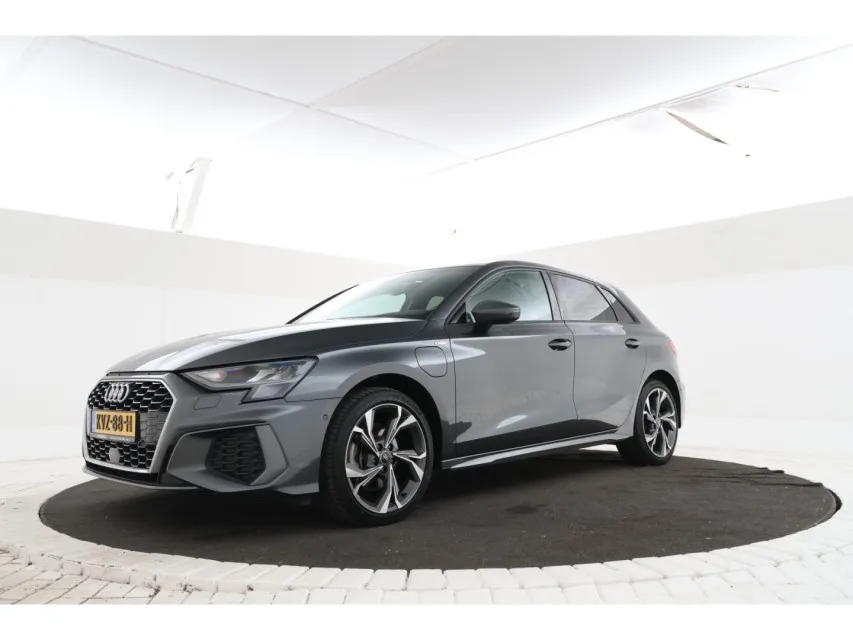 Audi A3 (2022) — foto 1
