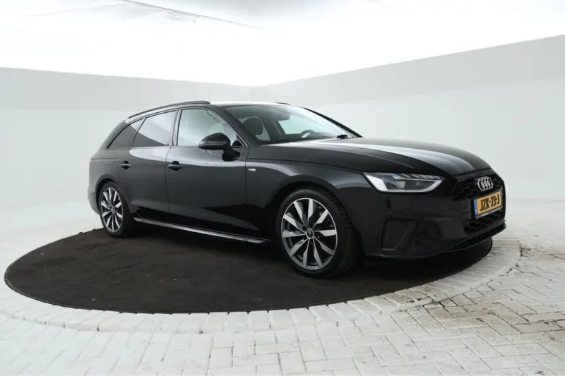 Audi A4 (2022)