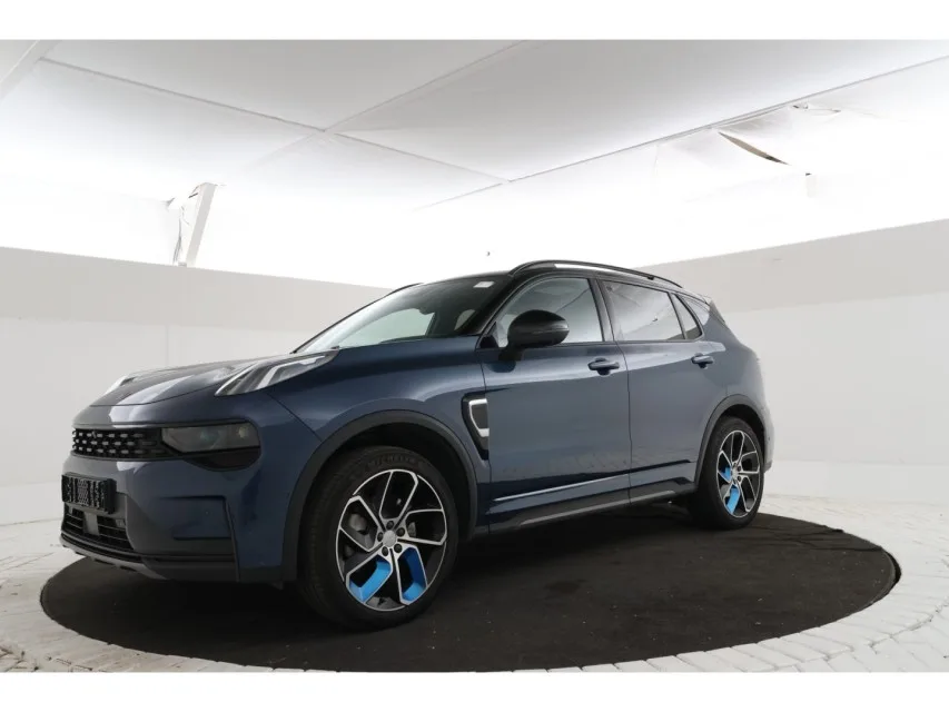 Lynk & Co 01 (0) — foto 1