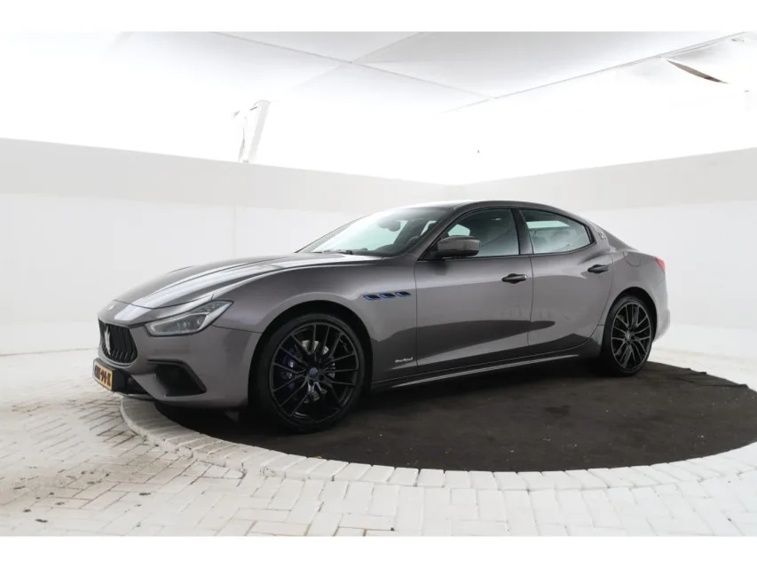 Maserati Ghibli (2021) — foto 1