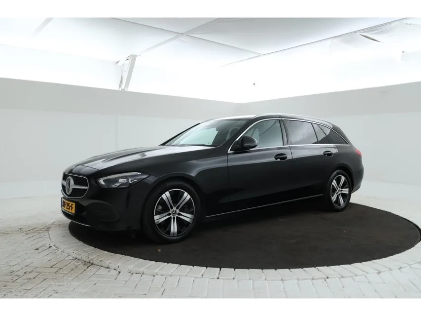 Mercedes-Benz C-Klasse (2022) — foto 1