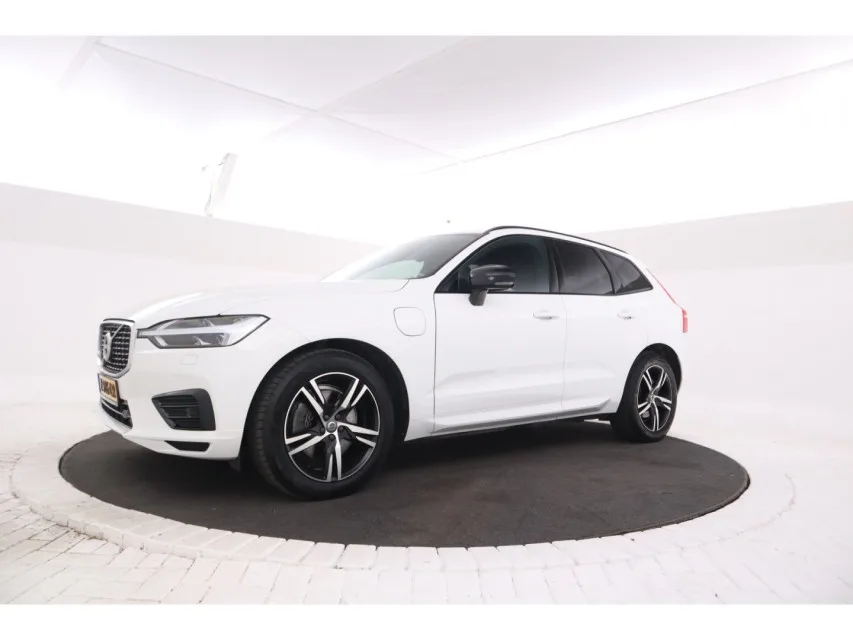 Volvo XC60 (2020) — foto 1