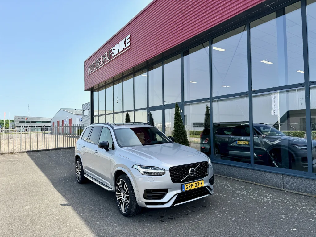 Volvo XC90 (2024) — foto 1