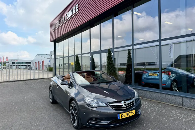 Opel Cascada (2016)