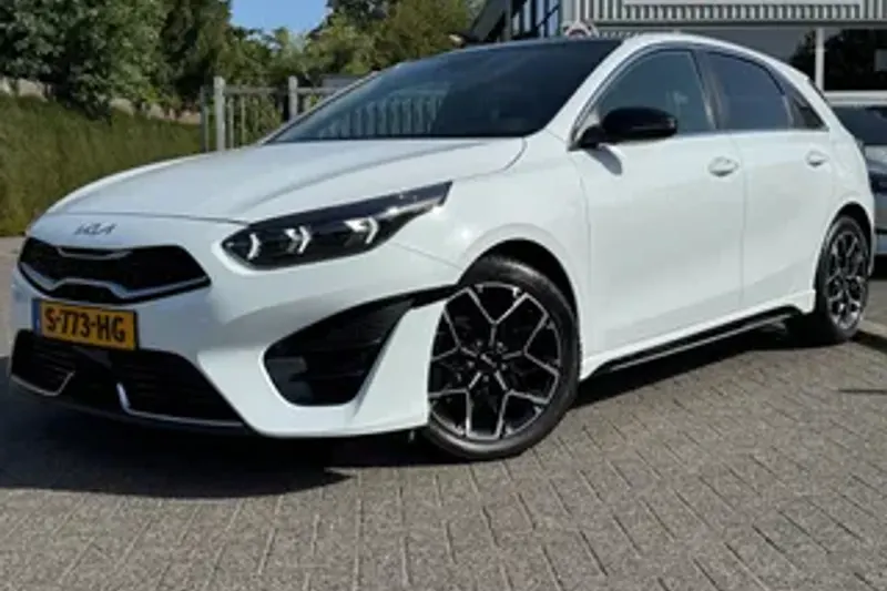 Kia Ceed (2023)