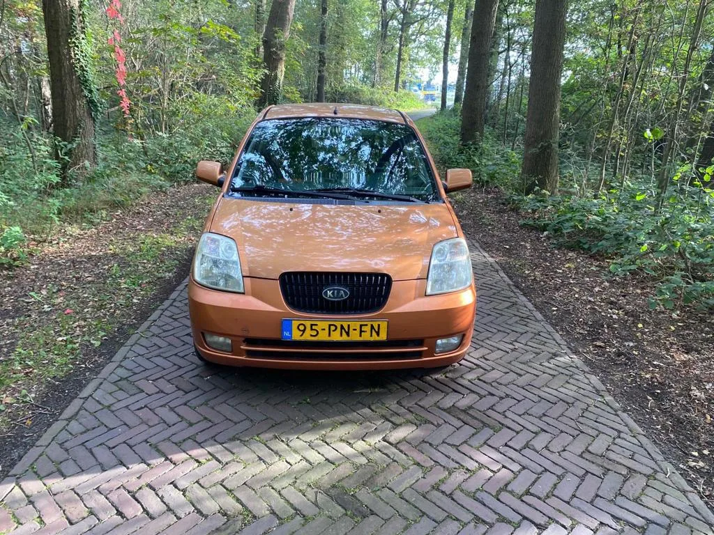 Kia Picanto (2004) — foto 1