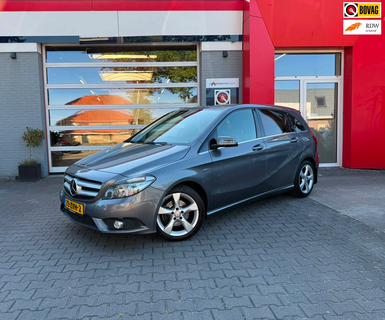 Mercedes-Benz B-Klasse (2012) — foto 1