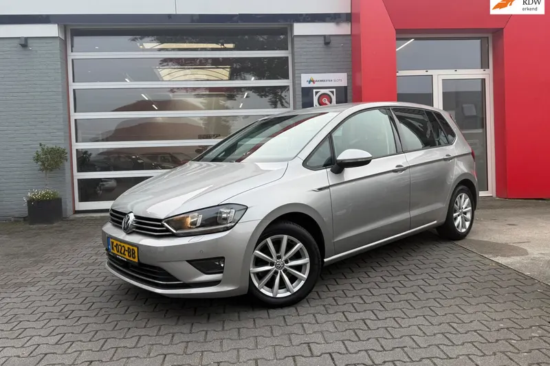 Volkswagen Golf Sportsvan (2015)
