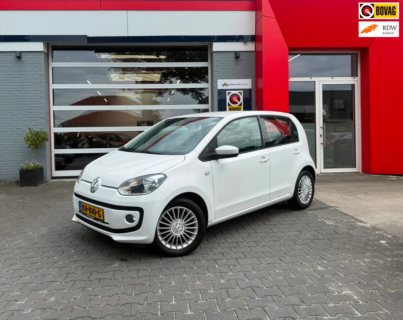 Volkswagen Up! (2013) — foto 1