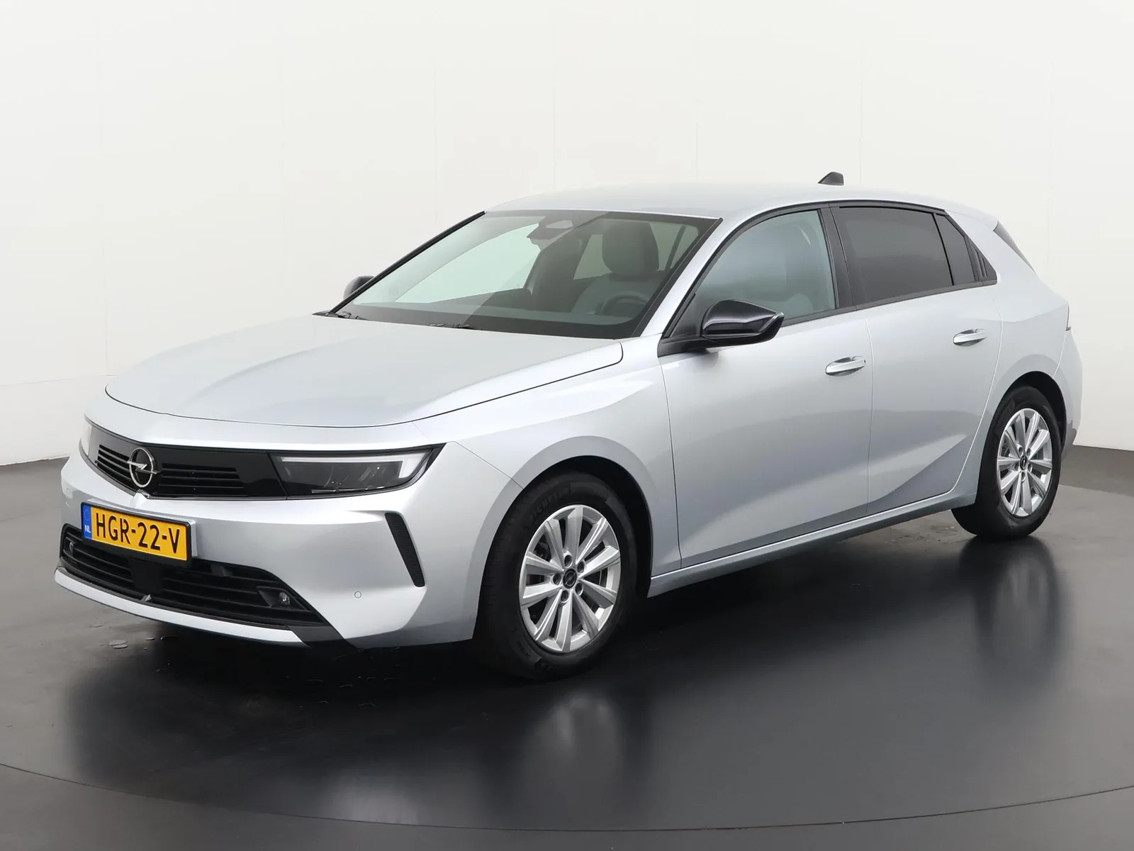 Opel Astra (2025) — foto 1
