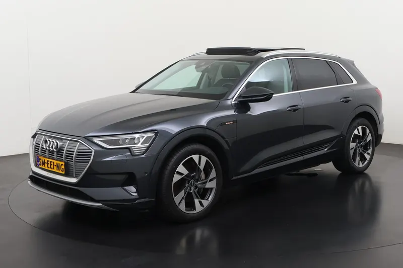 Audi e-tron (2023)
