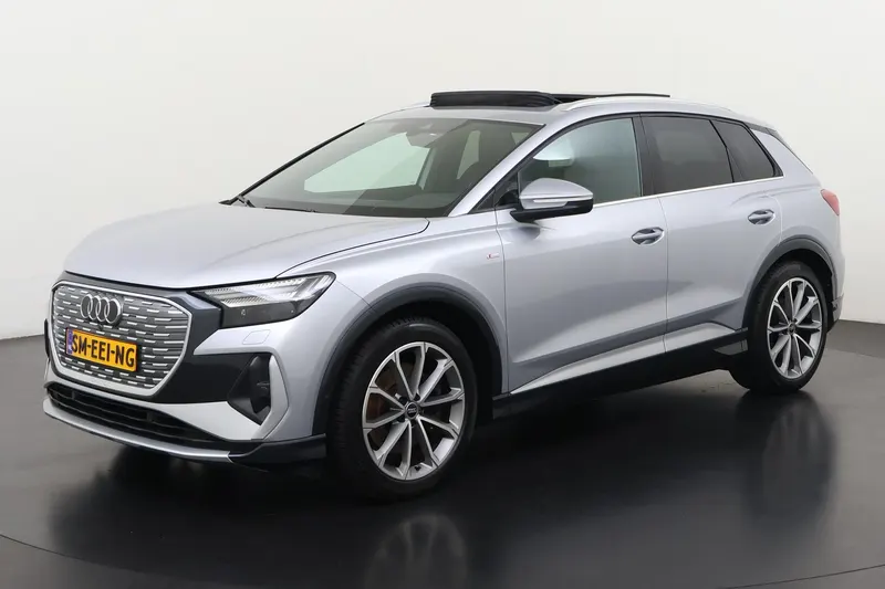 Audi Q4 e-tron (2023)