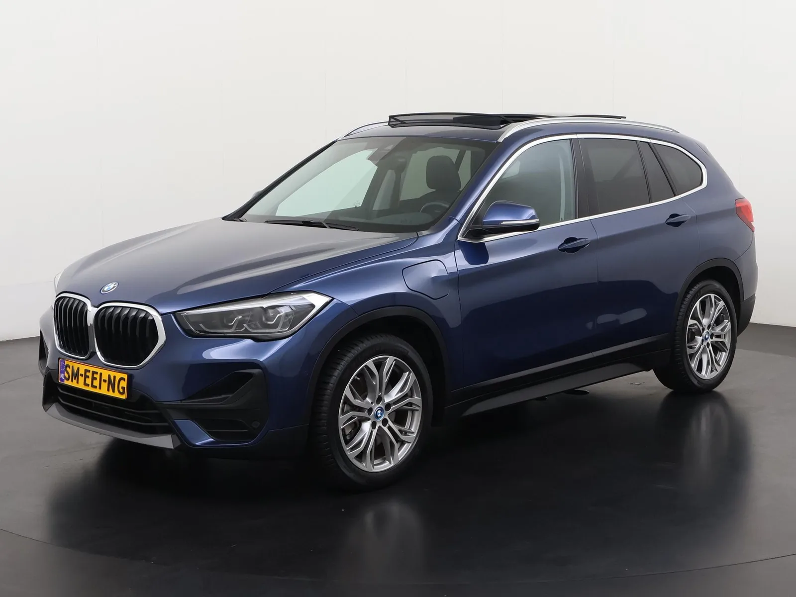 BMW X1 (2021) — foto 1