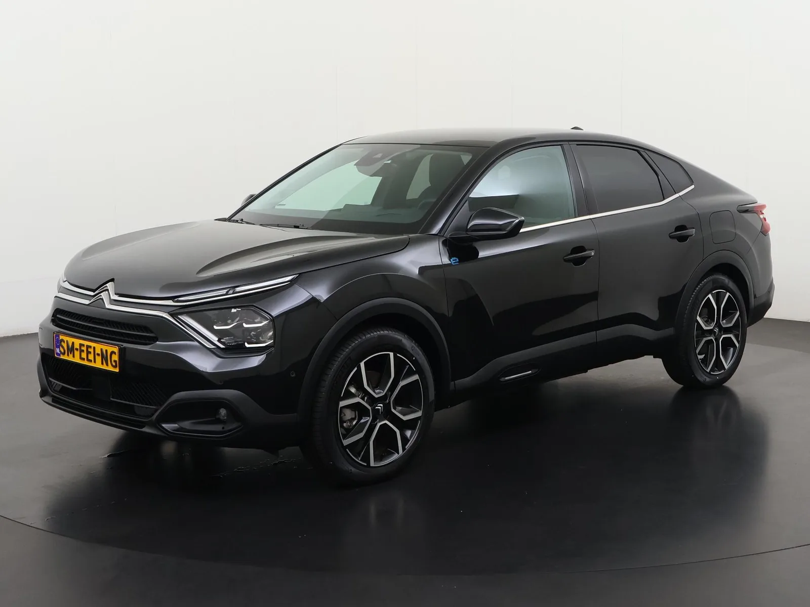 Citroën Ë-C4X (2023) — foto 1