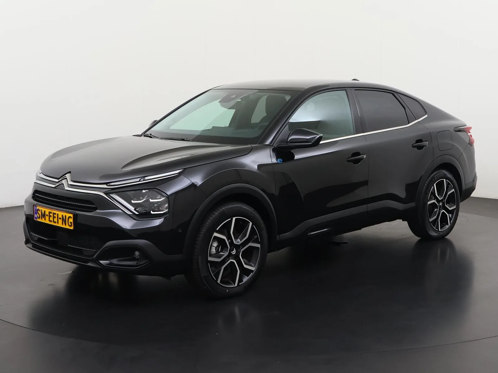 Citroën Ë-C4X (2023) — foto 1