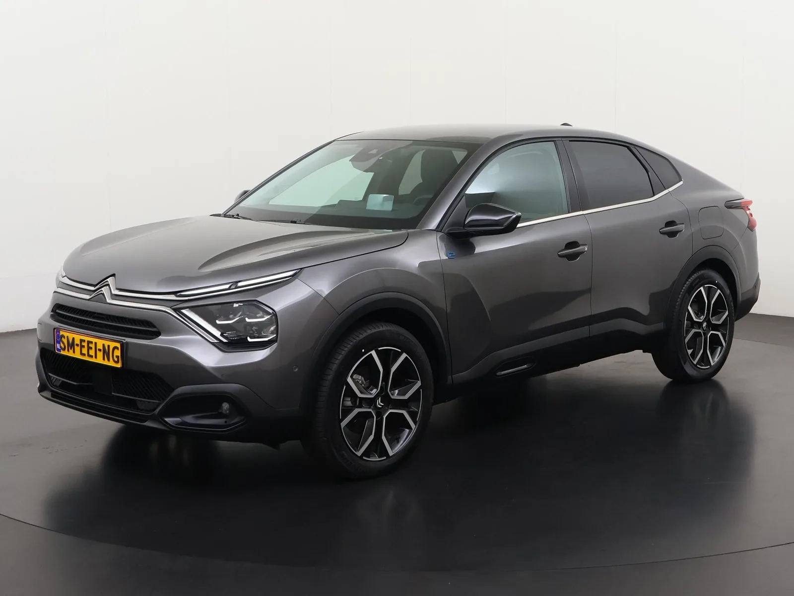 Citroën Ë-C4X (2023) — foto 1